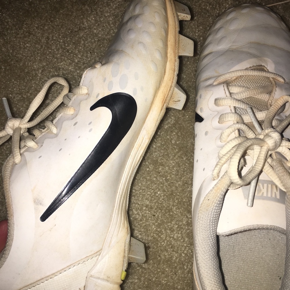NIKE SOFTBALL CLEATS